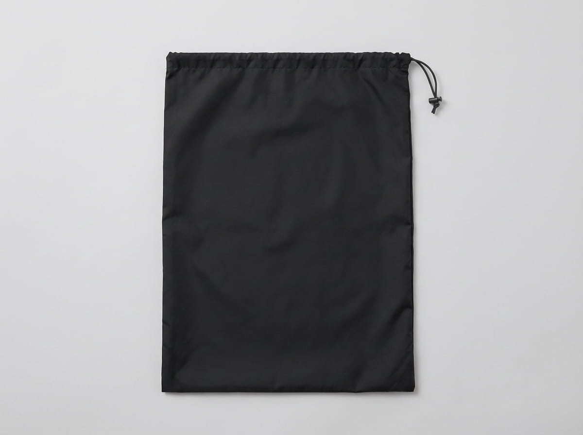 Laundry bag anatomy features